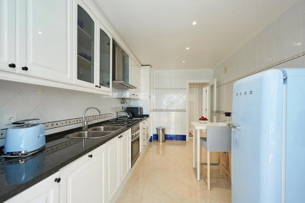 Oceanario 2 Bedroom Apartment - Sea View And Pool Кашкайш Экстерьер фото